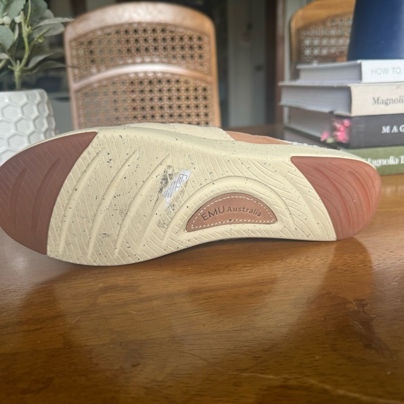 EMU AUSTRALIA MEROO SLIP ON FLATS SIZE 7 - Picture 4 of 16